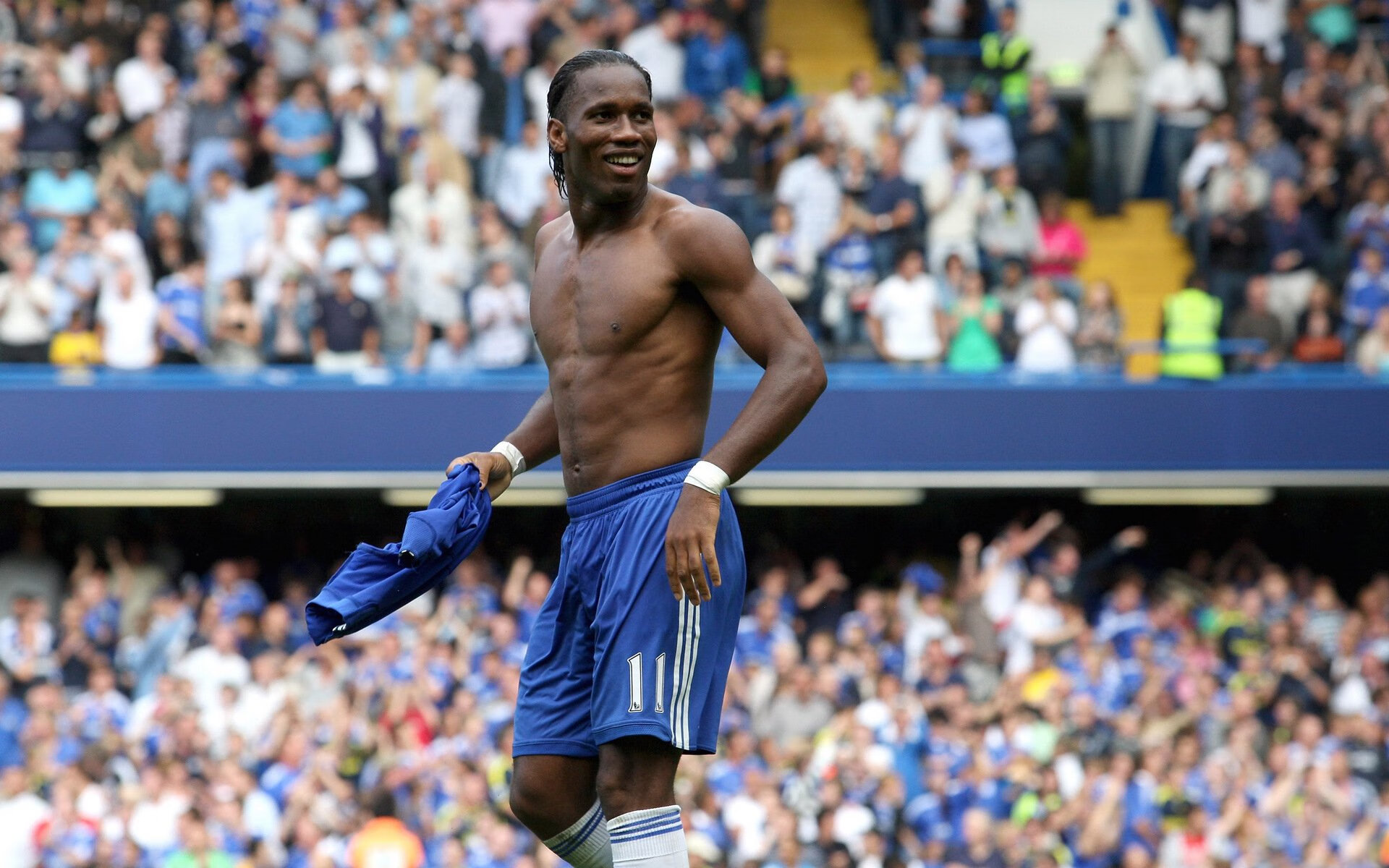 亚洲羽毛球锦标赛男单决赛 石宇奇直落两局力克对手复仇成功，中国羽毛球男单石宇奇